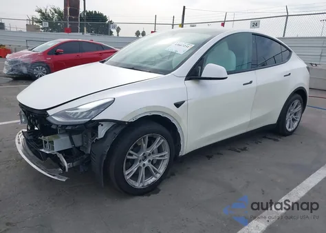 2021 Tesla Model Y Long Range Dual Motor All-Wheel Drive from USA, damaged, VIN 5YJYGDEE3MF240404